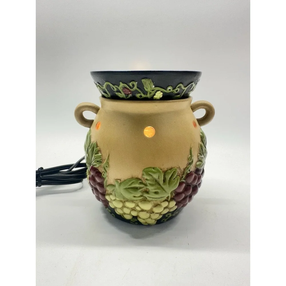 Scentsy Grapevine Wax Warmer Full Size Retired Tuscan Grape Bunches W/ NEW Bulb